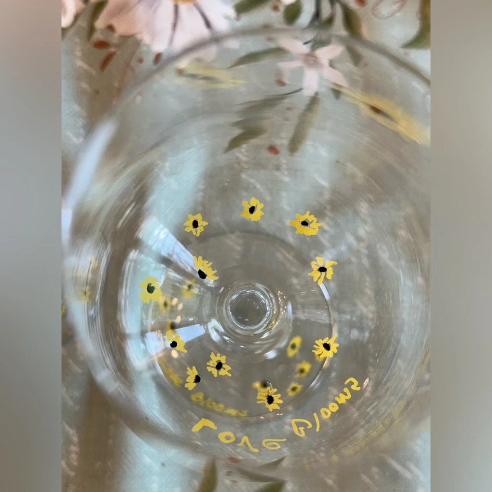 Hand painted Wine Glasses NWT “Love Blooms “ set of two with yellow daisys